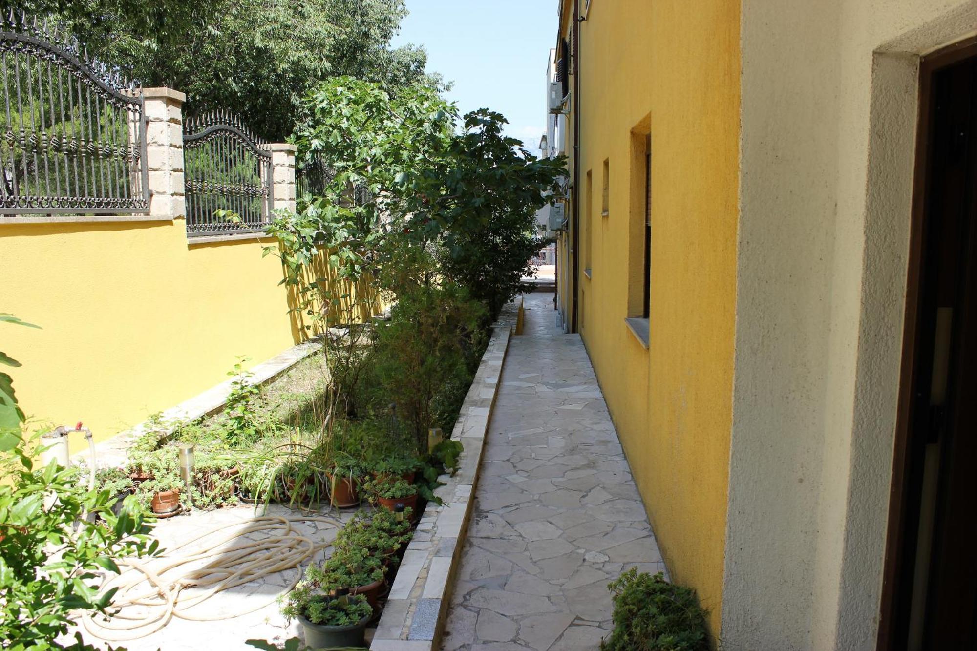 Eros Guesthouse Spalato Esterno foto
